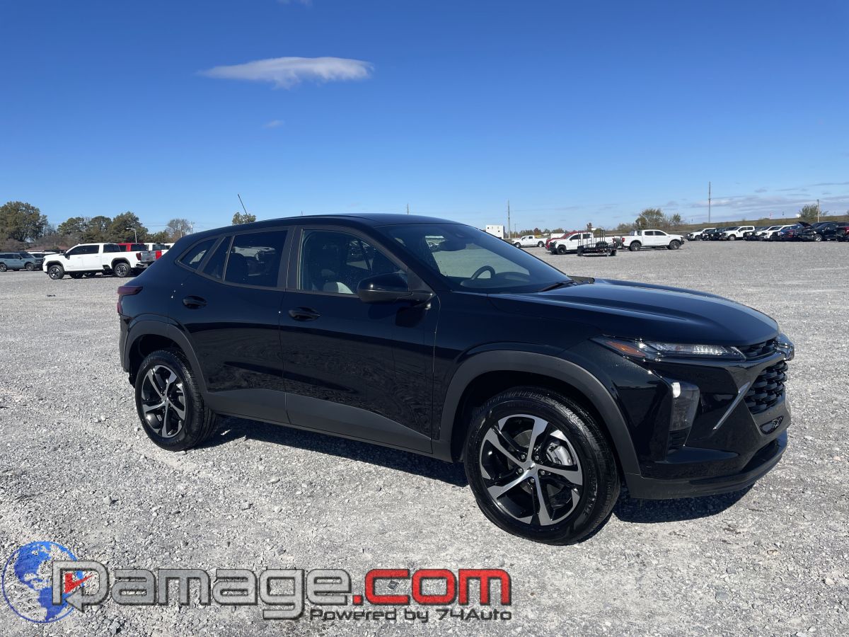 2025 Chevrolet Trax RS's photo