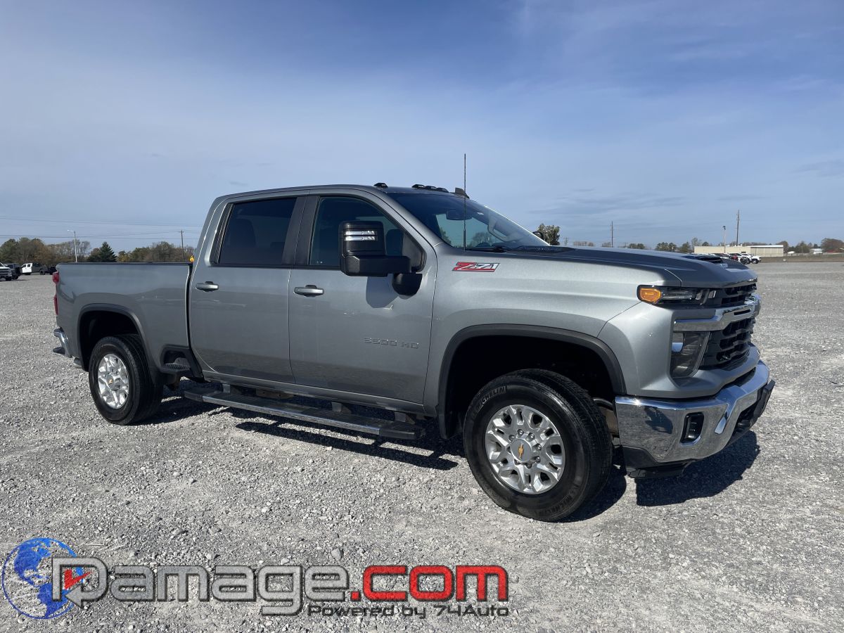 2024 Chevrolet Silverado 3500HD LT's photo