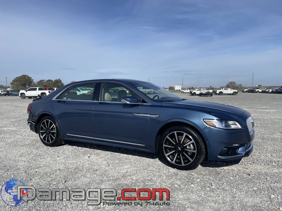 2020 Lincoln Continental Reserve's photo