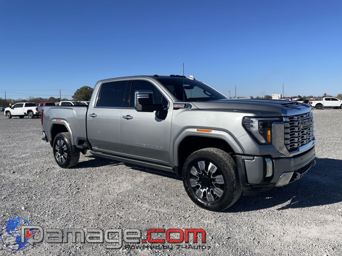 2024 GMC Sierra 2500HD Denali's photo