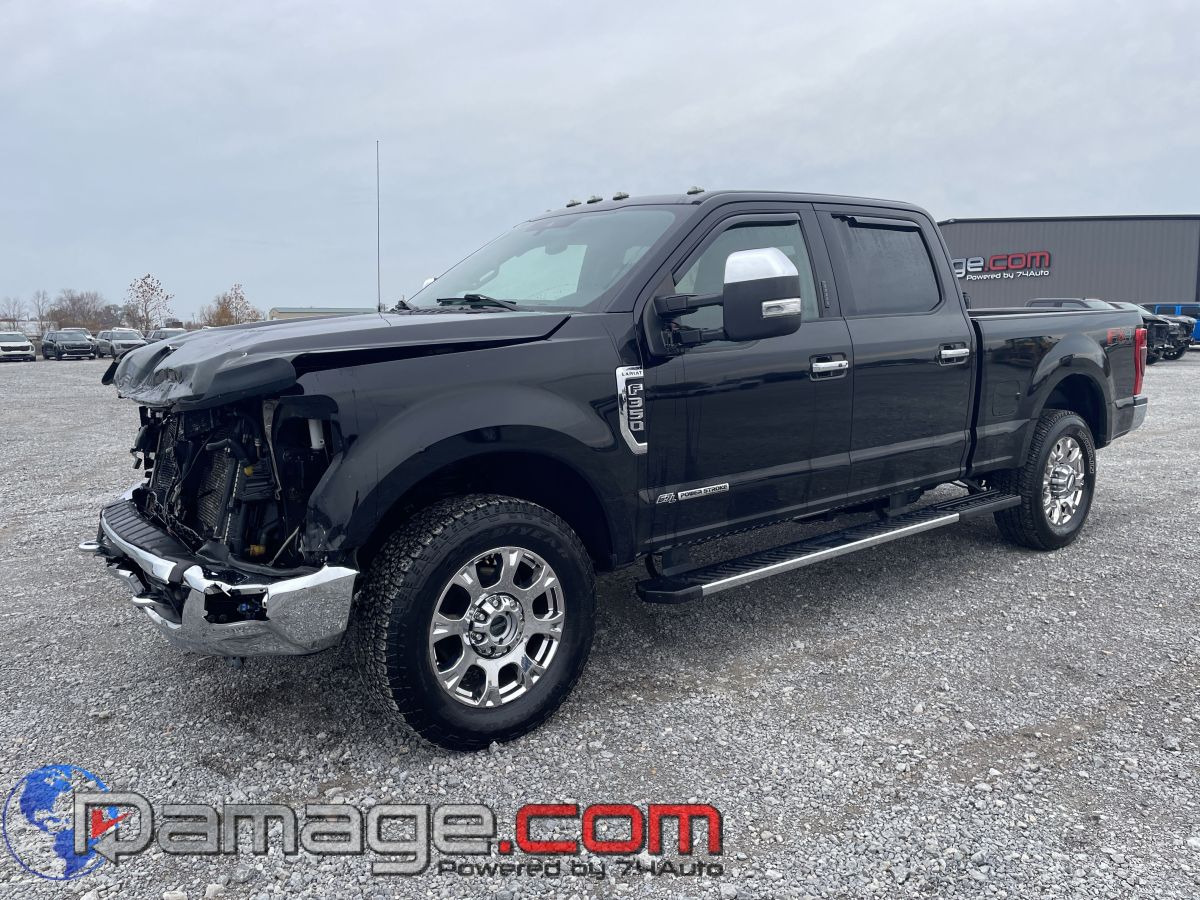 2020 Ford F-350 Super Duty Lariat's photo