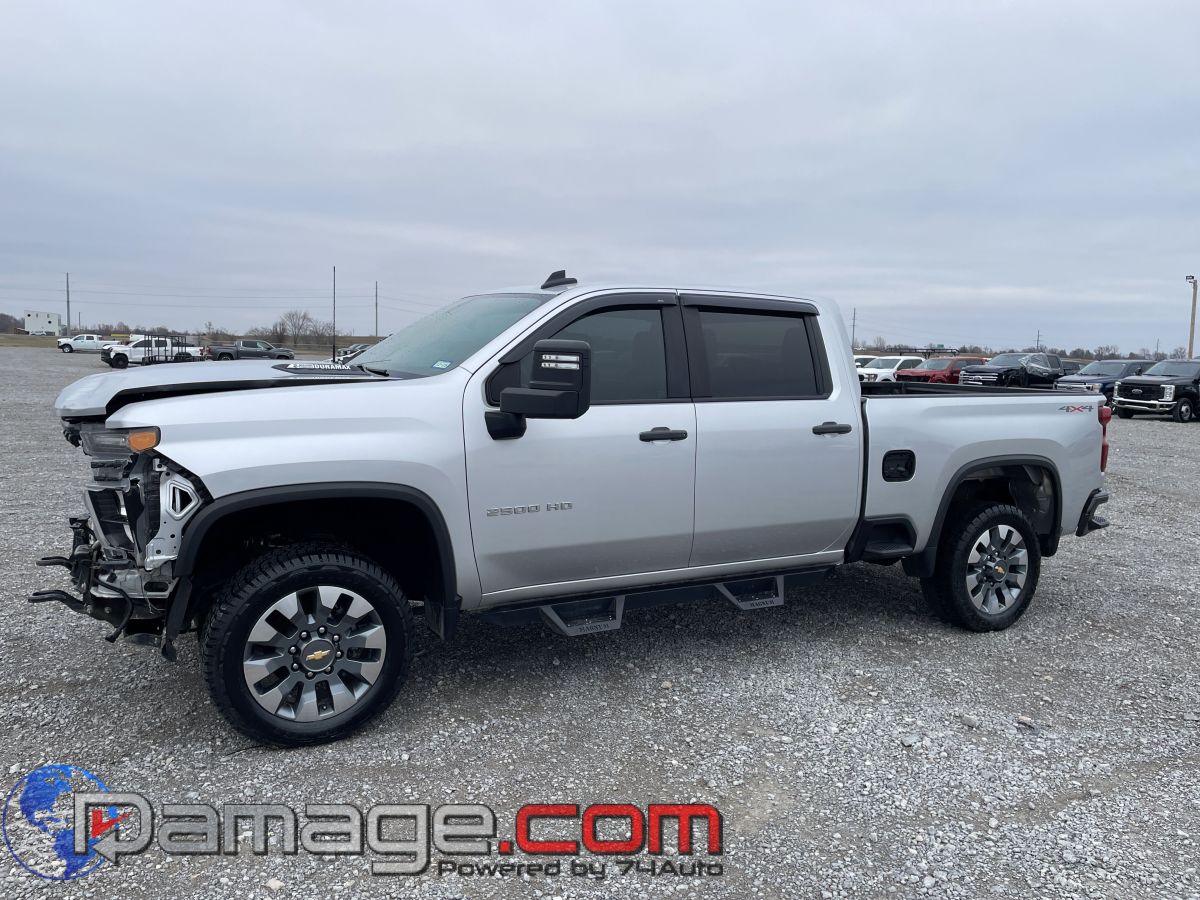 2023 Chevrolet Silverado 2500HD Custom's photo