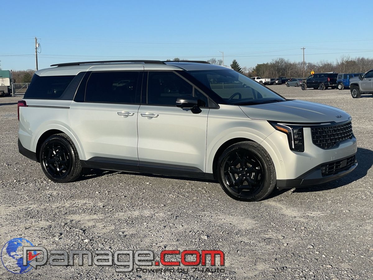 2026 Kia Carnival SX's photo