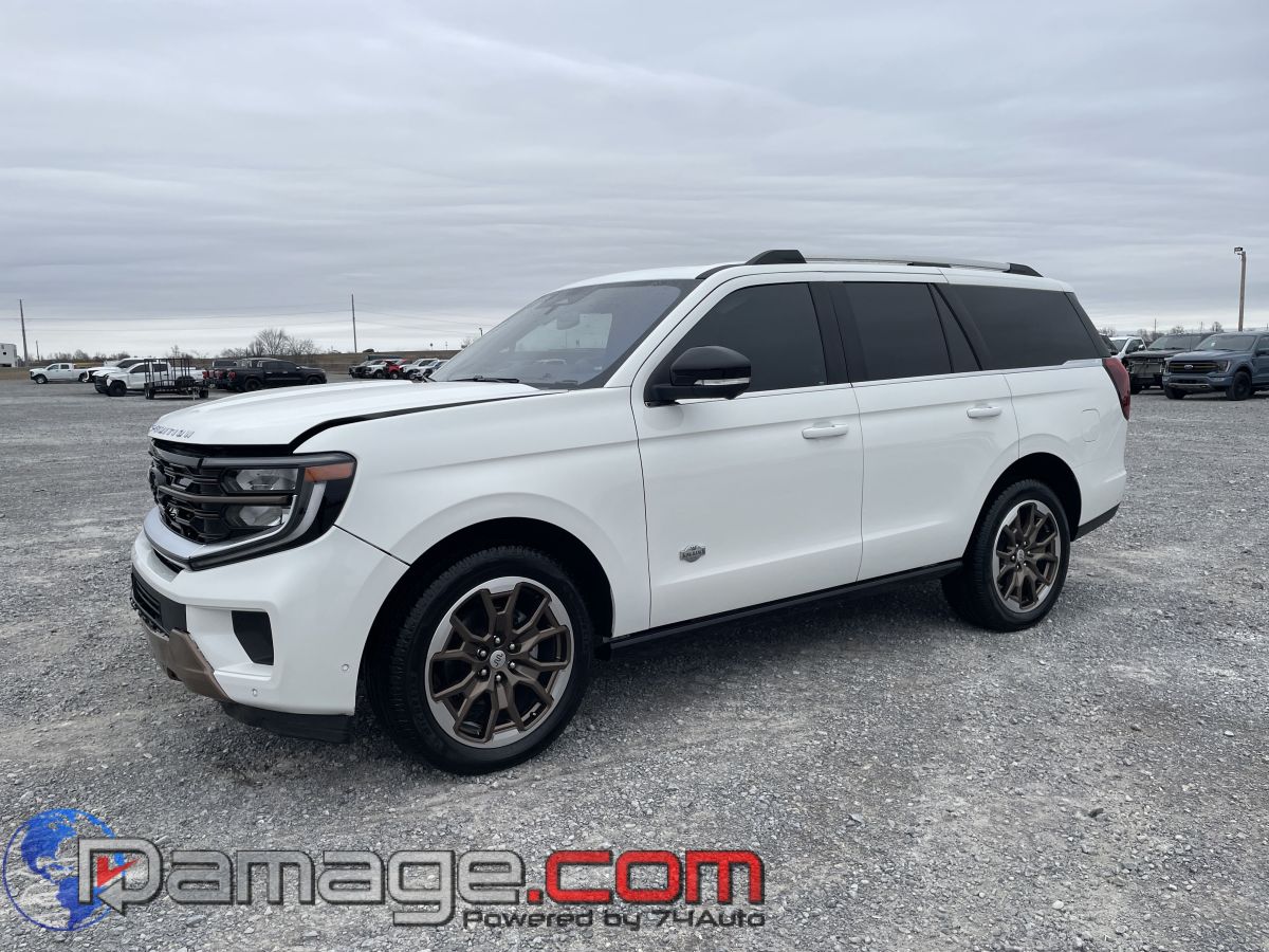 2025 Ford Expedition King Ranch's photo