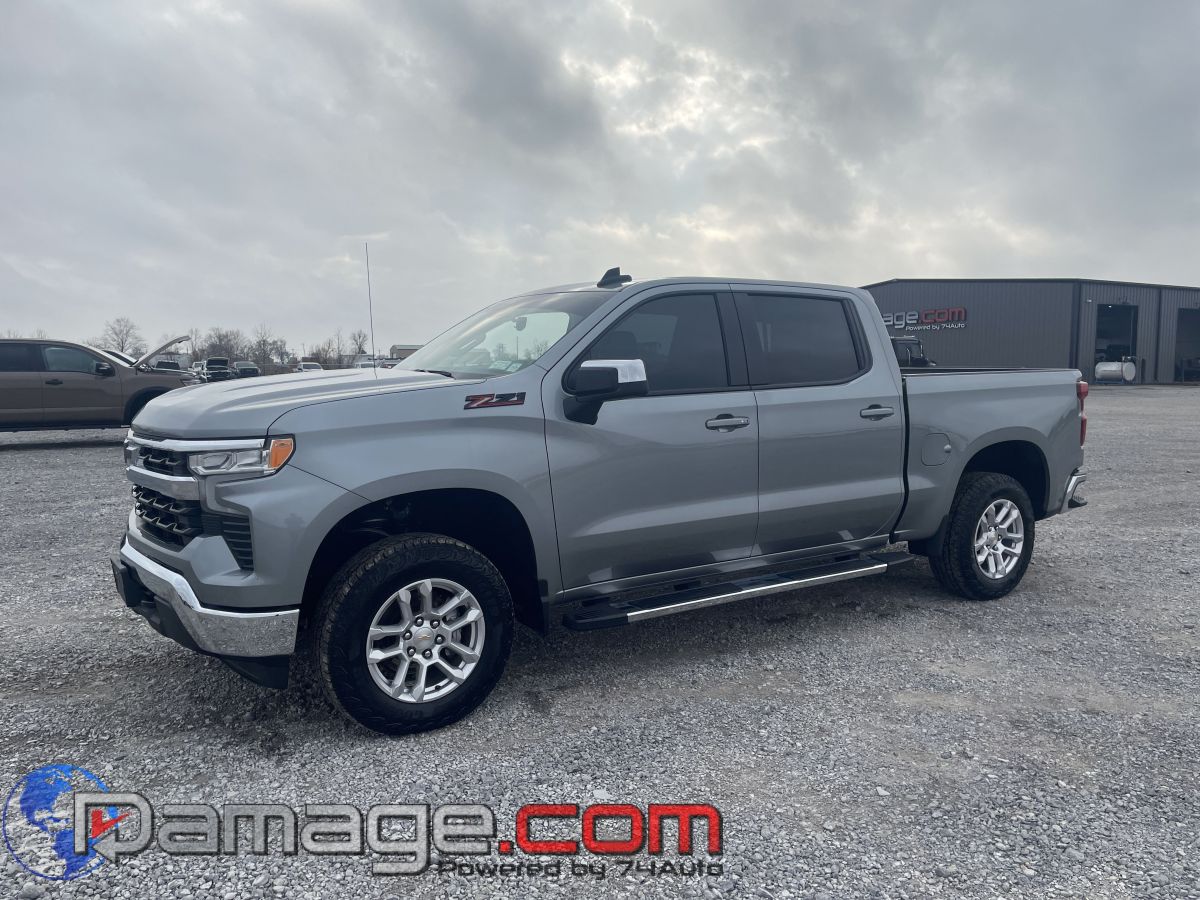2025 Chevrolet Silverado 1500 LT's photo