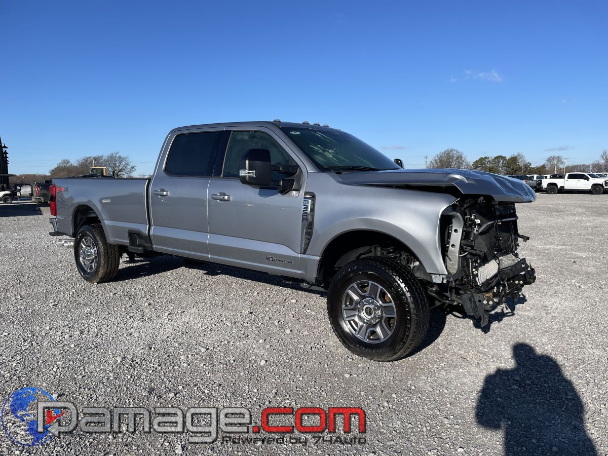 2024 Ford F-350 Super Duty Lariat's photo