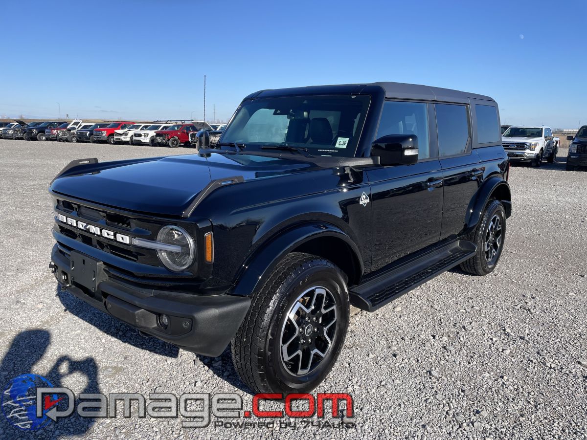 2025 Ford Bronco 4-Door Outer Banks's photo