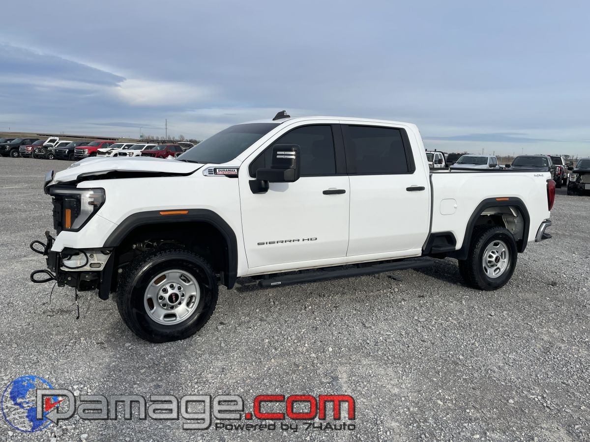 2024 GMC Sierra 2500HD Pro's photo