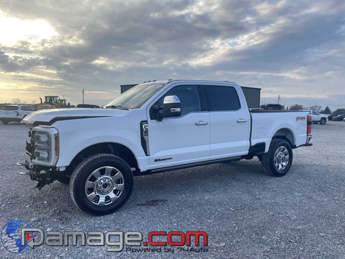 2024 Ford F-350 Super Duty Lariat's photo