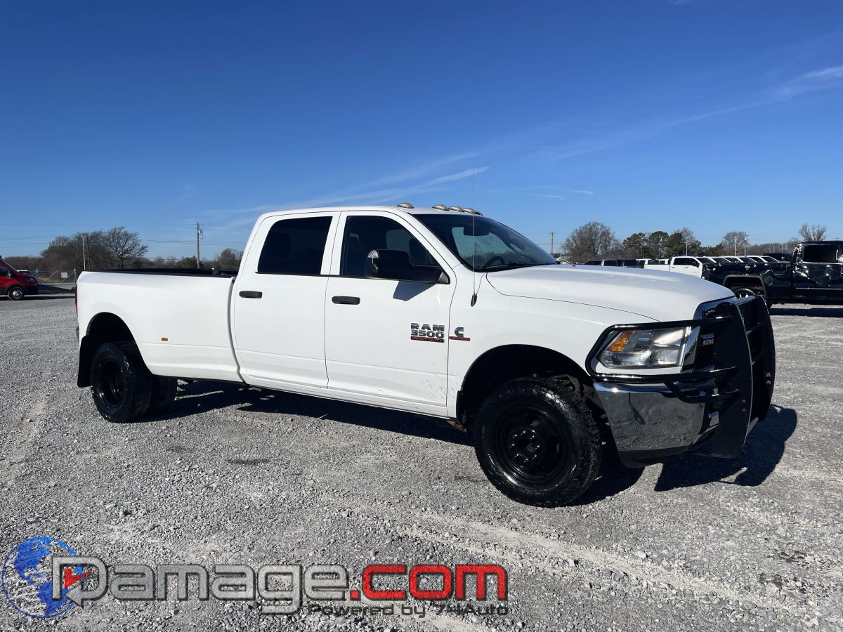 2014 RAM 3500 Tradesman's photo