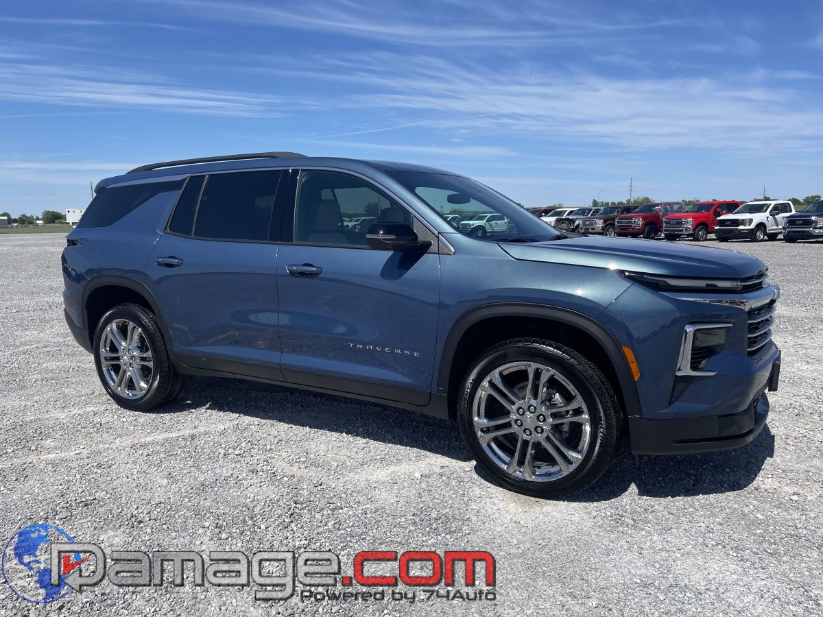 2026 Chevrolet Traverse FWD LT's photo