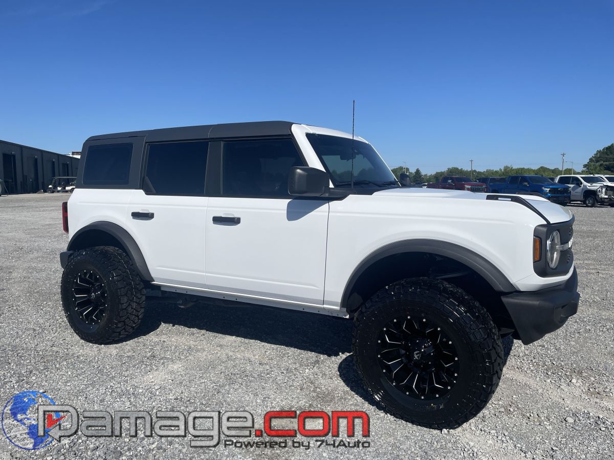 2025 Ford Bronco Base 4x4's photo