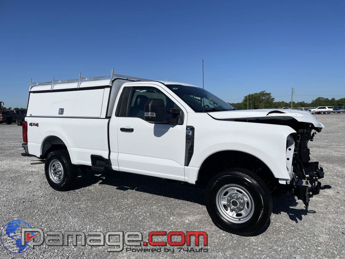 2024 Ford F-250 XL 4x4 Regular Cab 8' Box's photo