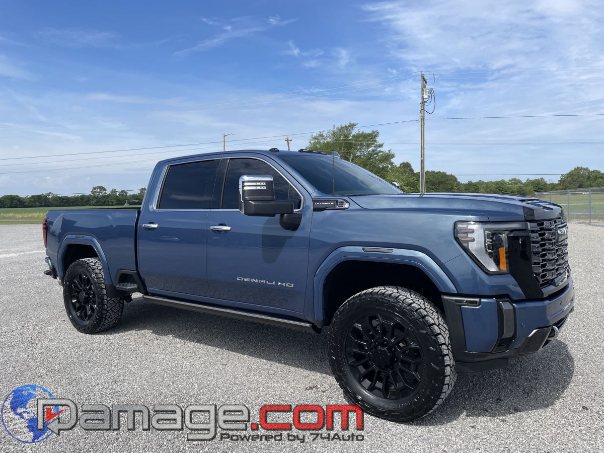 2025 GMC Sierra 4WD Crew Cab Long Box Denali Ultimate's photo
