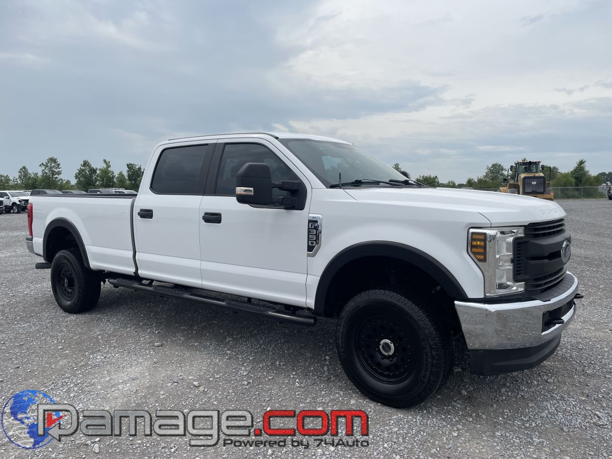 2018 Ford F-350 XL 4x4 Crew Cab 8' Box SRW's photo