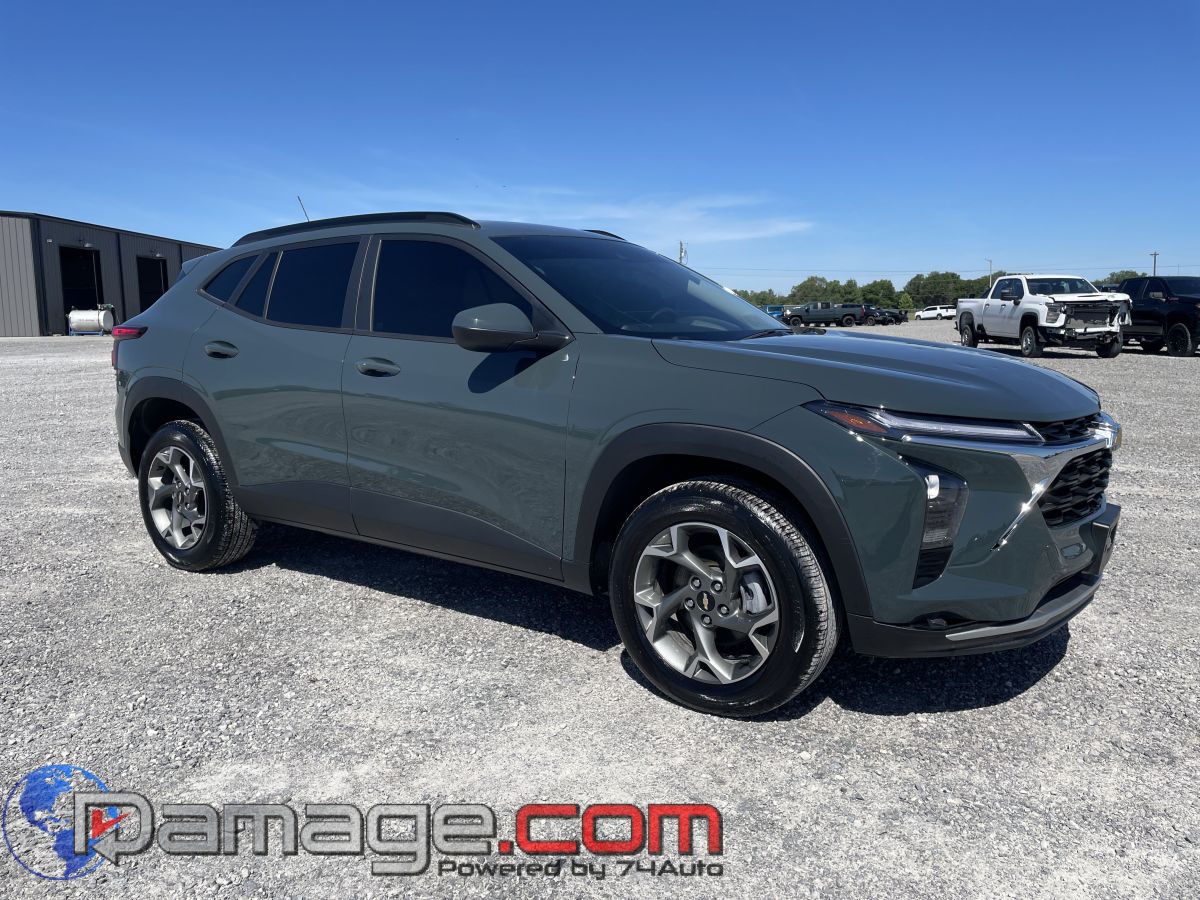 2025 Chevrolet Trax LT's photo