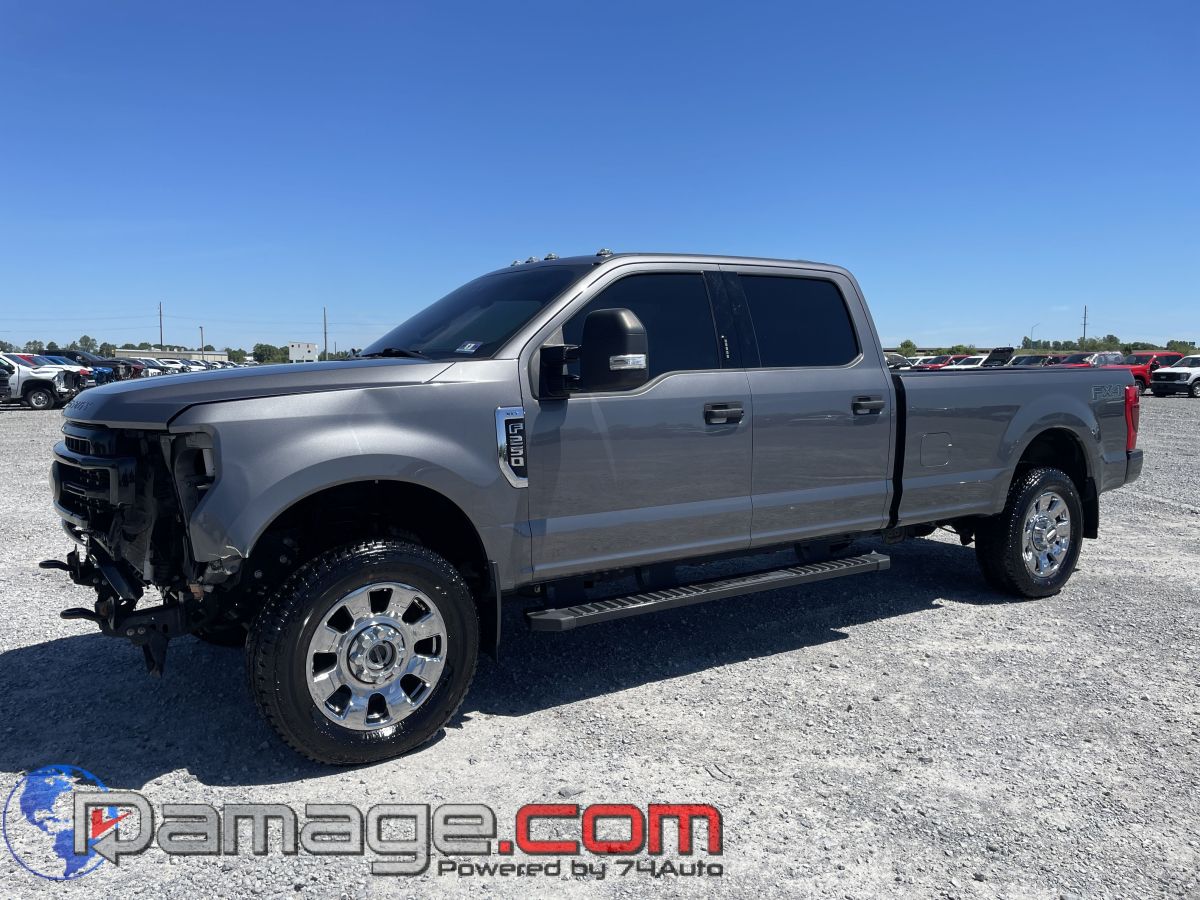 2022 Ford F-250 XLT 4x4 Crew Cab 8' Box's photo