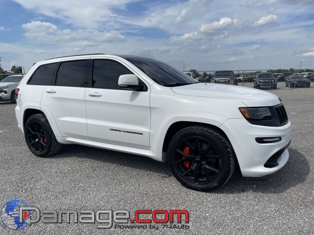 2016 Jeep Grand Cherokee SRT Night's photo